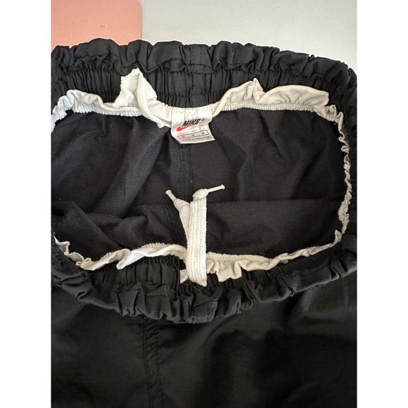 Vintage Nike Medium Basketball Shorts Gym Red Swoosh Black Logo Pull On Mens - Picture 6 of 11